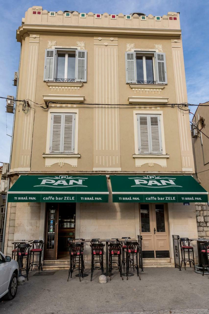 Queen Apartment Split Exterior foto